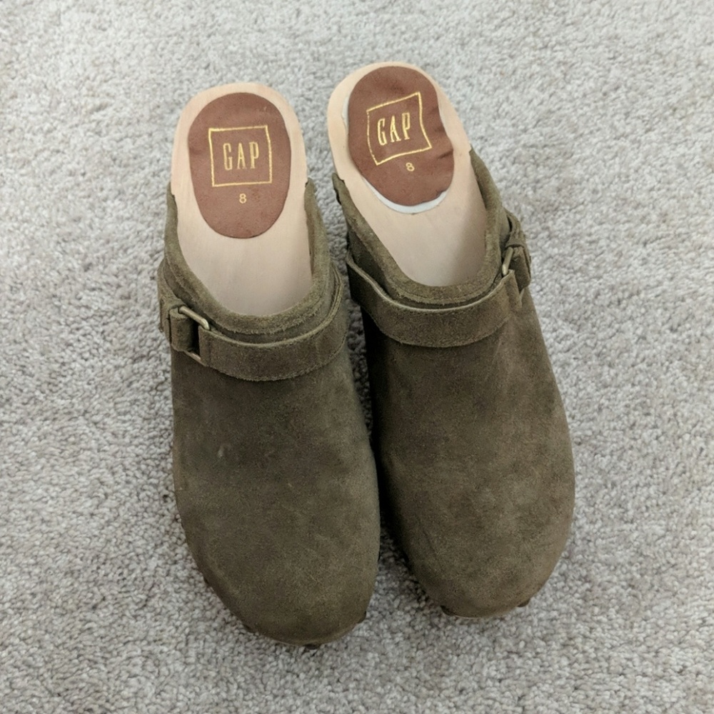 Gap green Clogs